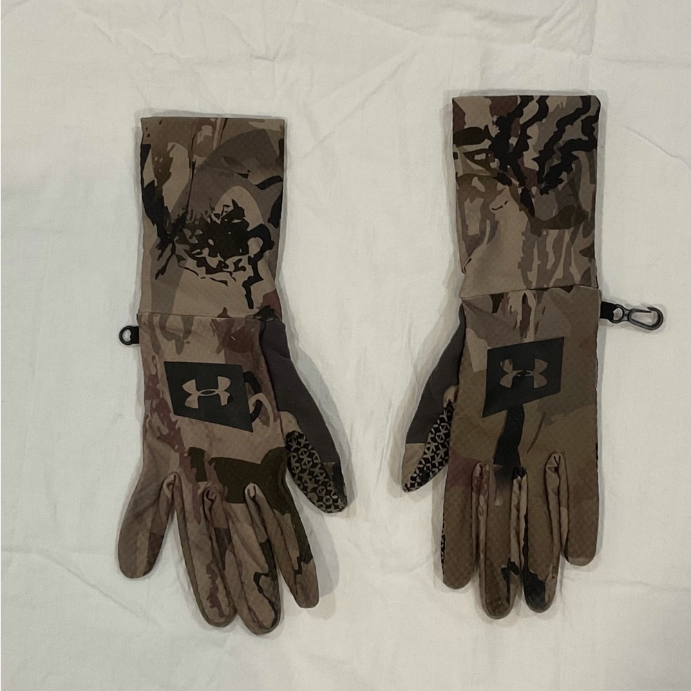 Under armor threadborne camo moderate weather hunting gloves size large